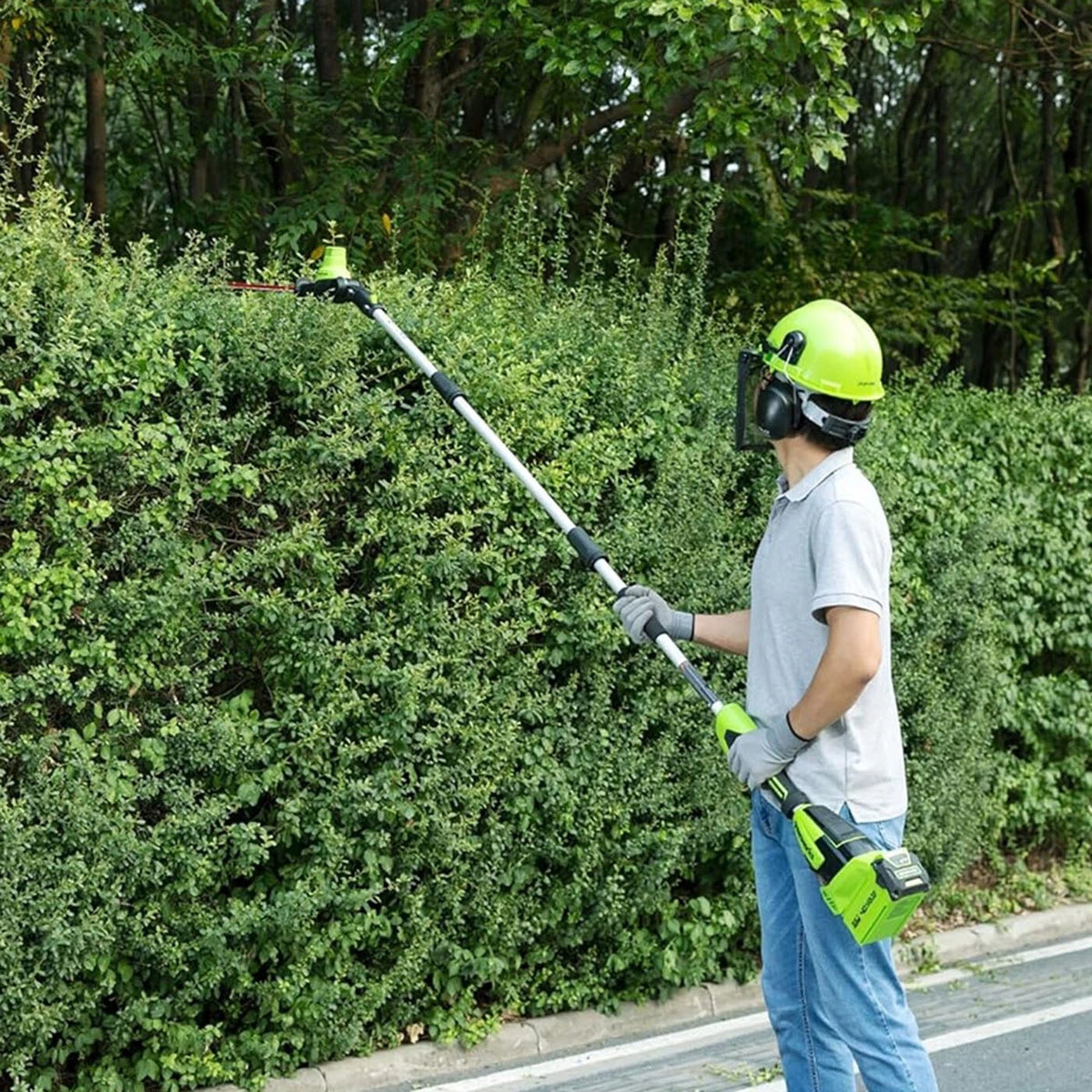 Pila na tyči a plotostřih 40 V, 2. generace - 2x baterie 2 Ah